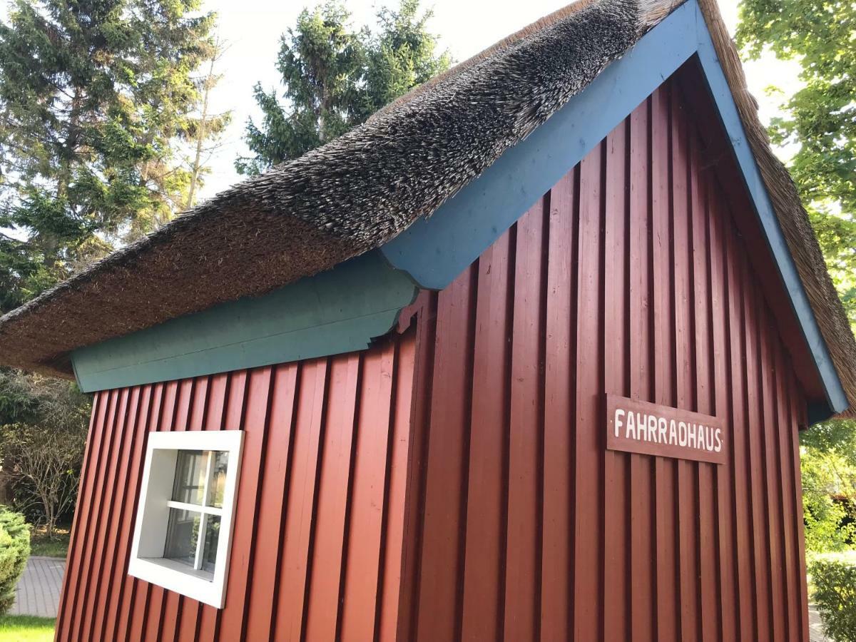 Lotsenhaus by Ferienhaus Strandgut Born Exterior foto